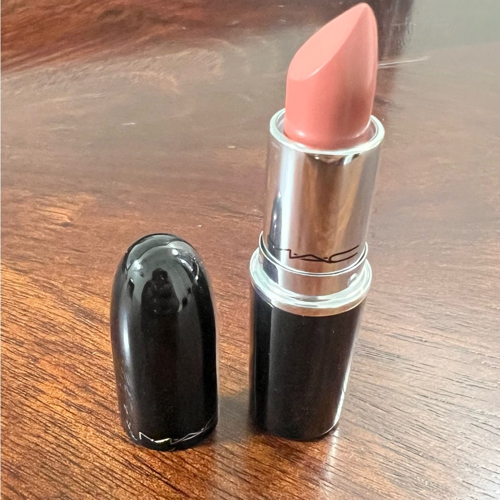 MAC Cosmetics Lustreglass Lipstick in Thanks It’s MAC!